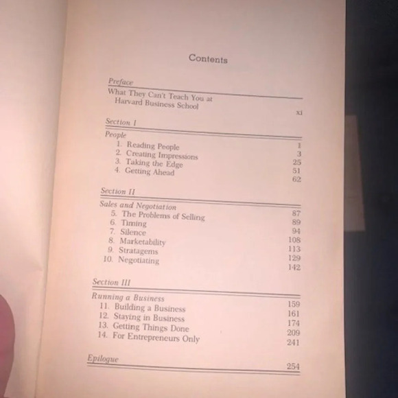 ‎Set 3 Financial/underwriting books for business - Picture 4 of 5